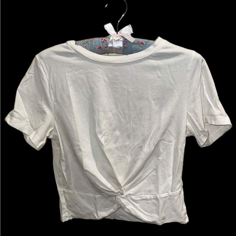 Girls Twisted Front T-Shirt NWOT